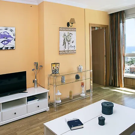 Monko - Amazing Sea Views, Comfortable & Pool O Apartment *